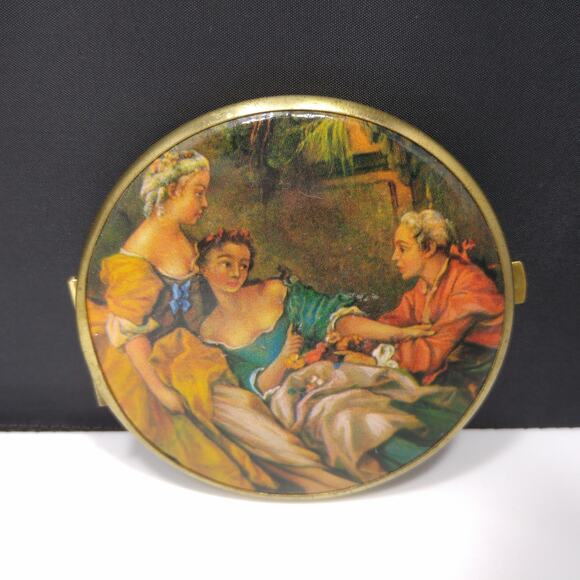 Vintage Two Mirror Compact, Victorian Romantic Scene, 1950s Accessory - Picture 3 of 10